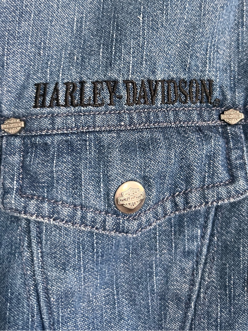 Harley Davidson Women’s Denim Button Down Embroidered size M - Picture 5 of 11